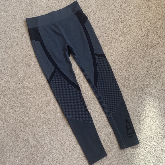 Abercrombie & Fitch Grey/Blue Leggings - Picture 3 of 4
